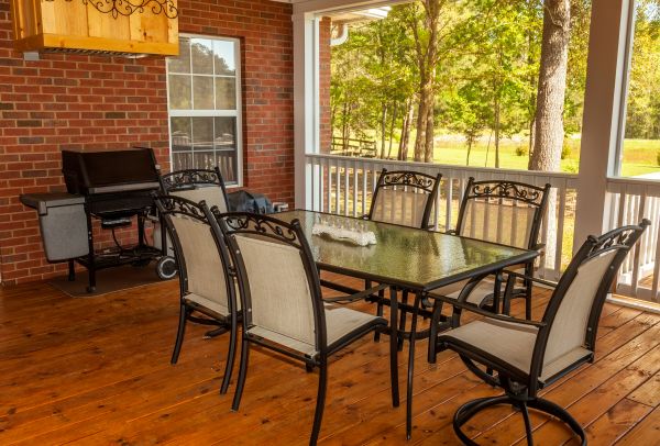 Cost of Residential Deck Installation in Zionsville